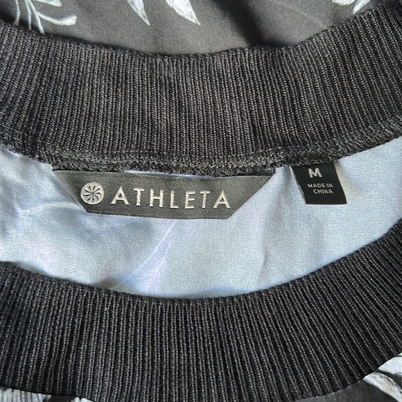 Athleta Flowly Top - Picture 3 of 4